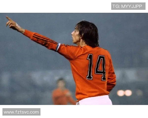 荷兰足球明星的崛起与成就探析：从克鲁伊夫到范戴克的辉煌历程