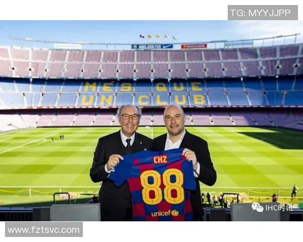 现役足球巨星风采全览与俱乐部荣耀征程解读 现役足球巨星风采全览与俱乐部荣耀征程解读